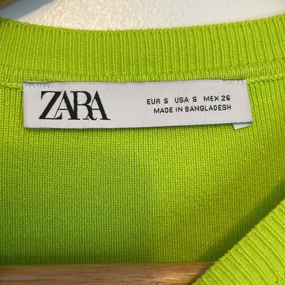 Neon green crop top Zara!! - Picture 3 of 3